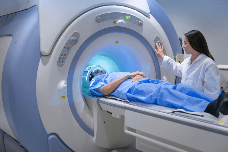 máquina de ressonância magnética